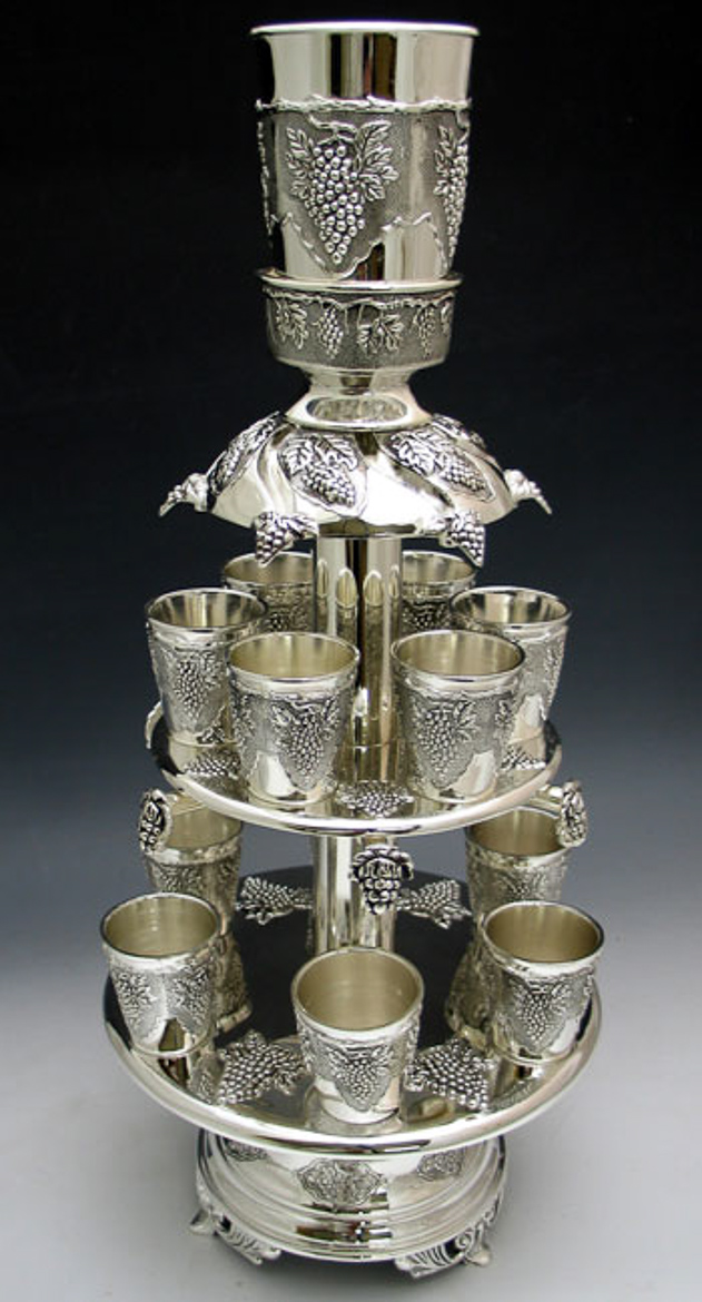 Ornate 8 Cup Wine Fountain Set